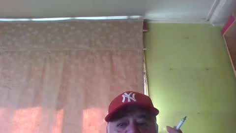 Snapshot of crmperez chatting on March 22, 7:17 pm crmperez online show from March 22, 7:17 pm