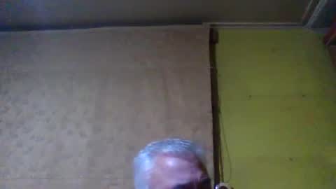 Snapshot of crmperez chatting on March 27, 11:48 pm crmperez online show from March 27, 11:48 pm