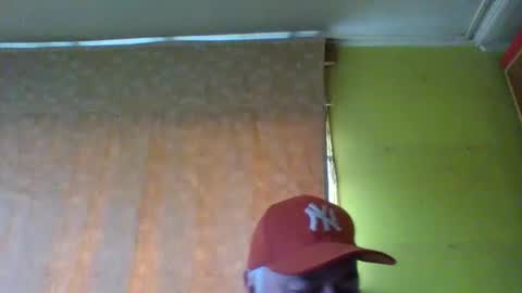 Snapshot of crmperez chatting on March 29, 8:20 pm crmperez online show from March 29, 8:20 pm