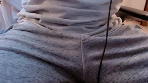 crocken_bisc online show from October 4, 4:38 pm