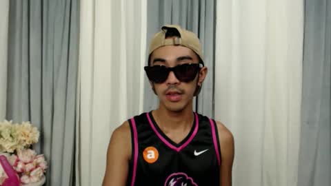 crocodale online show from April 9, 7:47 am