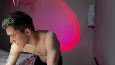 cronck52 online show from April 19, 7:27 pm