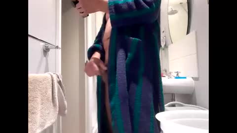 croup45 online show from November 19, 8:03 am