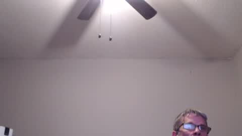 Snapshot of crownandkat chatting on January 11, 5:45 am Crownandkat online show from January 11, 5:45 am