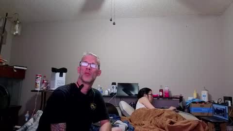 Snapshot of crownandkat chatting on February 19, 2:51 am Crownandkat online show from February 19, 2:51 am