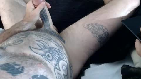 Snapshot of crucifux69 chatting on May 1, 3:38 pm Crucifux online show from May 1, 3:38 pm