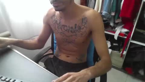 Snapshot of crudosoy chatting on September 11, 3:23 pm Carlo online show from September 11, 3:23 pm