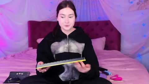Snapshot of cruelkittty chatting on May 11, 8:28 pm Kitty online show from May 11, 8:28 pm