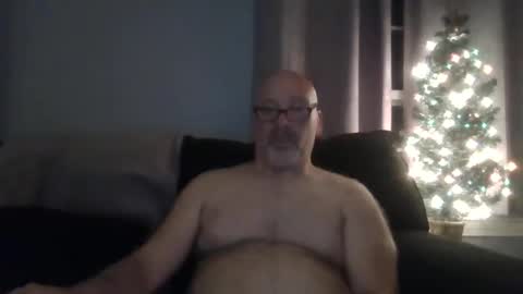 Snapshot of cruising_guy chatting on May 3, 3:56 am fun guy online show from May 3, 3:56 am