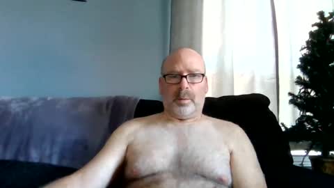 Snapshot of cruising_guy chatting on July 8, 12:09 pm fun guy online show from July 8, 12:09 pm