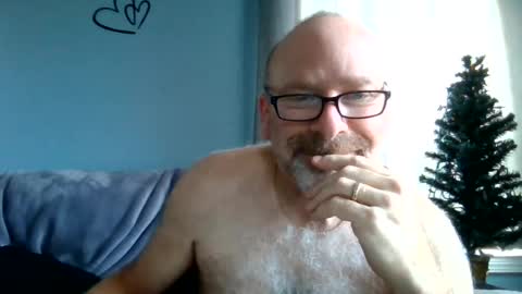 Snapshot of cruising_guy chatting on July 16, 12:11 pm fun guy online show from July 16, 12:11 pm