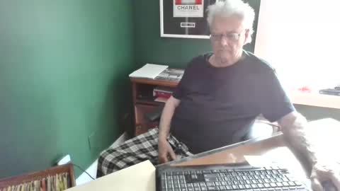 Snapshot of cruisserss chatting on July 6, 7:27 pm Sugarcane online show from July 6, 7:27 pm