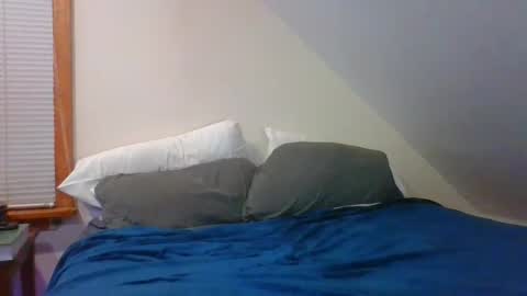 Crush380 online show from April 8, 1:27 am