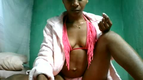 crushlove069 online show from June 19, 7:06 pm