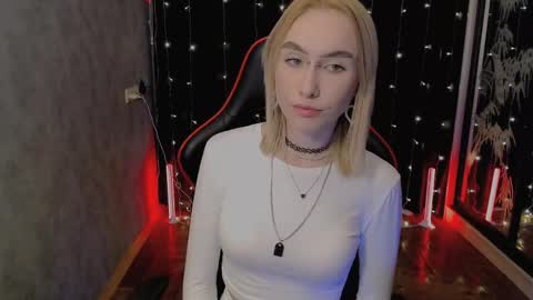 crybambi online show from February 5, 7:07 pm