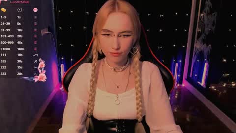 Snapshot of crybambi chatting on May 2, 9:25 am crybambi online show from May 2, 9:25 am