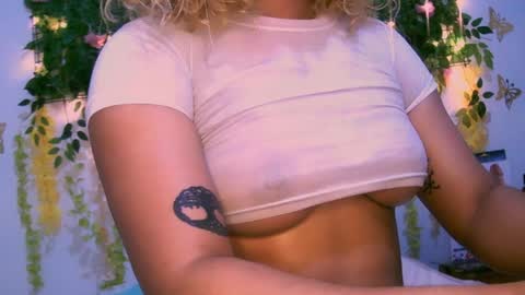 crysrus online show from December 23, 1:08 am