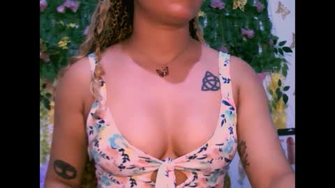 crysrus online show from October 2, 10:39 pm