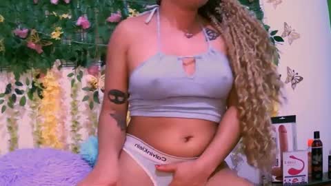 crysrus online show from October 4, 2:09 am