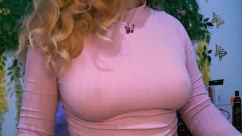 crysrus online show from October 24, 1:03 am