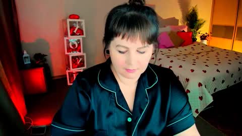 Anna online show from February 18, 7:32 pm