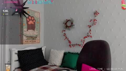 Snapshot of crystal__chris chatting on January 13, 10:36 am Chris online show from January 13, 10:36 am