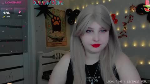 Snapshot of crystal__chris chatting on February 14, 10:36 pm Chris online show from February 14, 10:36 pm