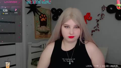 Snapshot of crystal__chris chatting on February 15, 2:04 am Chris online show from February 15, 2:04 am