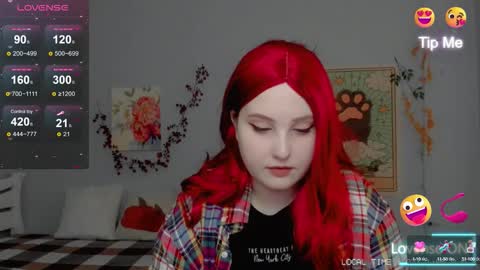 Snapshot of crystal__chris chatting on October 12, 12:15 pm Chris online show from October 12, 12:15 pm