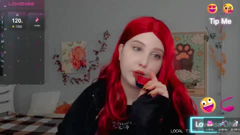 Snapshot of crystal__chris chatting on October 19, 11:00 am Chris online show from October 19, 11:00 am