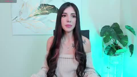 Snapshot of crystal_arlette chatting on July 28, 2:05 pm crystal_arlette online show from July 28, 2:05 pm