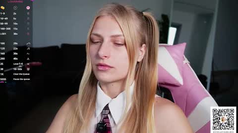 Crystal online show from April 17, 6:44 pm