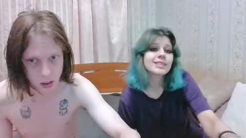 Snapshot of crystal_porn_love chatting on December 21, 12:42 am Crystal and Marcl online show from December 21, 12:42 am