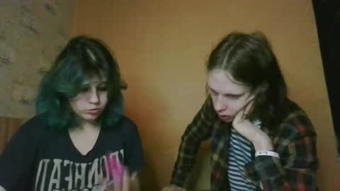 Snapshot of crystal_porn_love chatting on January 11, 10:40 pm Crystal and Marcl online show from January 11, 10:40 pm