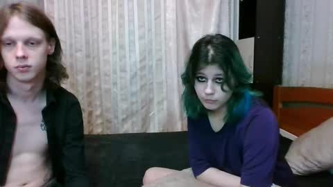 Snapshot of crystal_porn_love chatting on January 19, 10:39 pm Crystal and Marcl online show from January 19, 10:39 pm