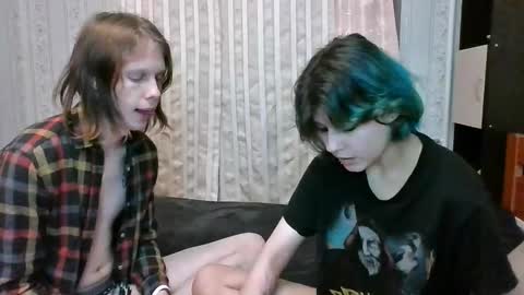 Snapshot of crystal_porn_love chatting on February 2, 2:38 am Crystal and Marcl online show from February 2, 2:38 am