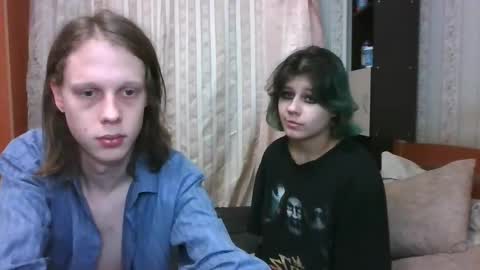 Snapshot of crystal_porn_love chatting on February 20, 3:52 pm Crystal and Marcl online show from February 20, 3:52 pm