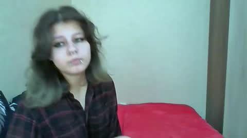 Snapshot of crystal_porn_love chatting on September 22, 12:18 pm Crystal and Marcl online show from September 22, 12:18 pm