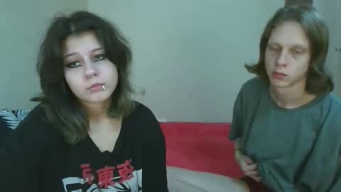 Snapshot of crystal_porn_love chatting on October 1, 11:22 pm Crystal and Marcl online show from October 1, 11:22 pm