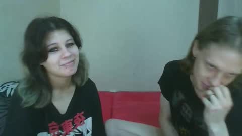 Snapshot of crystal_porn_love chatting on October 6, 4:48 pm Crystal and Marcl online show from October 6, 4:48 pm