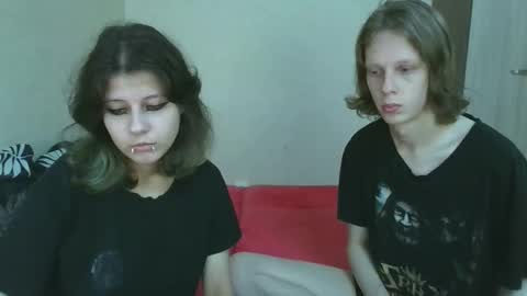 Snapshot of crystal_porn_love chatting on October 14, 1:23 pm Crystal and Marcl online show from October 14, 1:23 pm