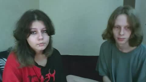 Snapshot of crystal_porn_love chatting on October 21, 11:05 pm Crystal and Marcl online show from October 21, 11:05 pm