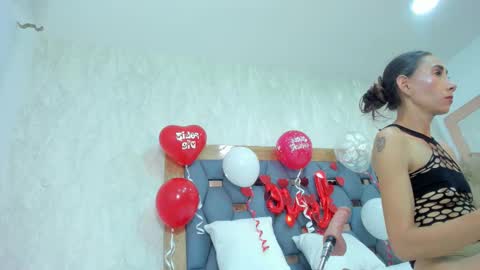 crystal_sm online show from February 15, 3:03 am