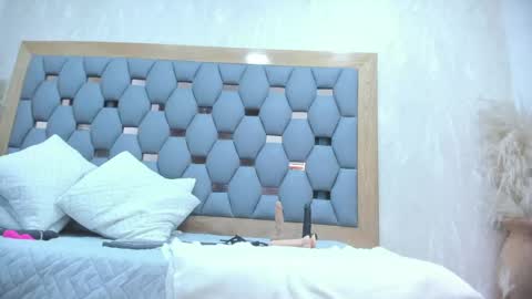 Snapshot of crystal_sm chatting on May 21, 3:35 am crystal_sm online show from May 21, 3:35 am