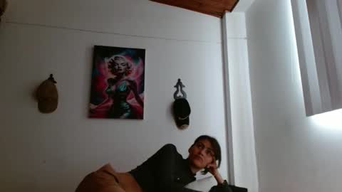 Crystal Blaze online show from April 14, 3:07 pm