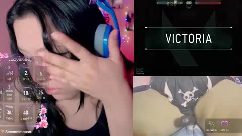 Snapshot of crystal_velvet01 chatting on December 20, 7:12 am crystal online show from December 20, 7:12 am