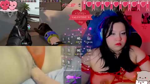 Snapshot of crystal_velvet01 chatting on February 15, 2:47 am crystal online show from February 15, 2:47 am