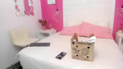Snapshot of crystal_watson0 chatting on May 27, 1:30 pm Milf Latina online show from May 27, 1:30 pm