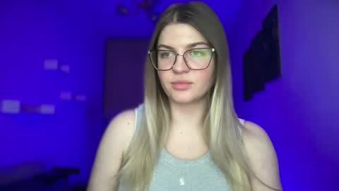 crystalblush01 online show from April 25, 2:25 pm