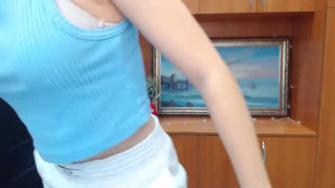 Stella online show from January 18, 11:00 am